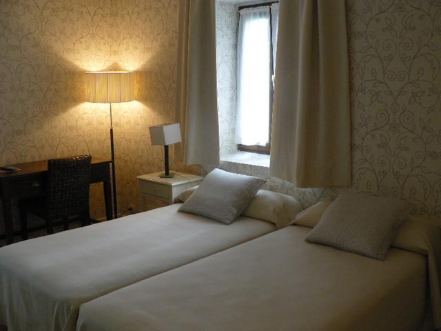 Goiko-Benta Ostatua Hotel Oñate Quarto foto