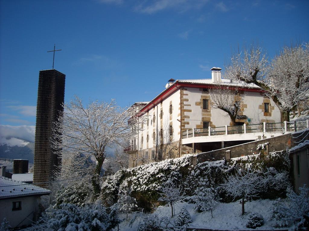 Goiko-Benta Ostatua Hotel Oñate Exterior foto